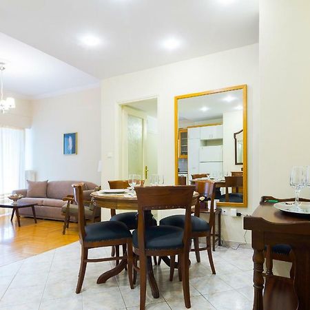 Classy 2 Bedroom Apartment Near Acropolis & Metro Athén Kültér fotó