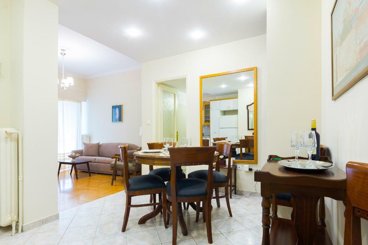 Classy 2 Bedroom Apartment Near Acropolis & Metro Athén Kültér fotó