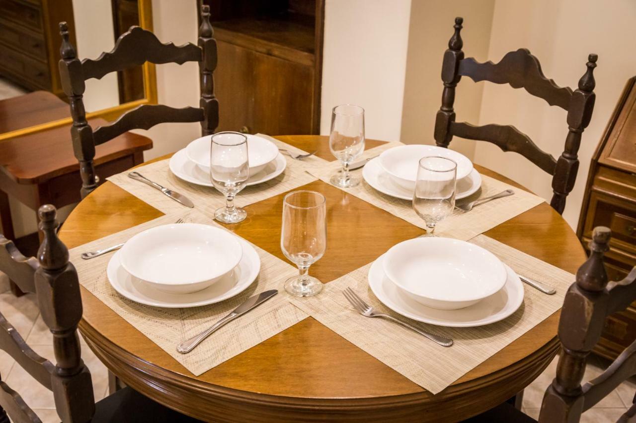 Classy 2 Bedroom Apartment Near Acropolis & Metro Athén Kültér fotó