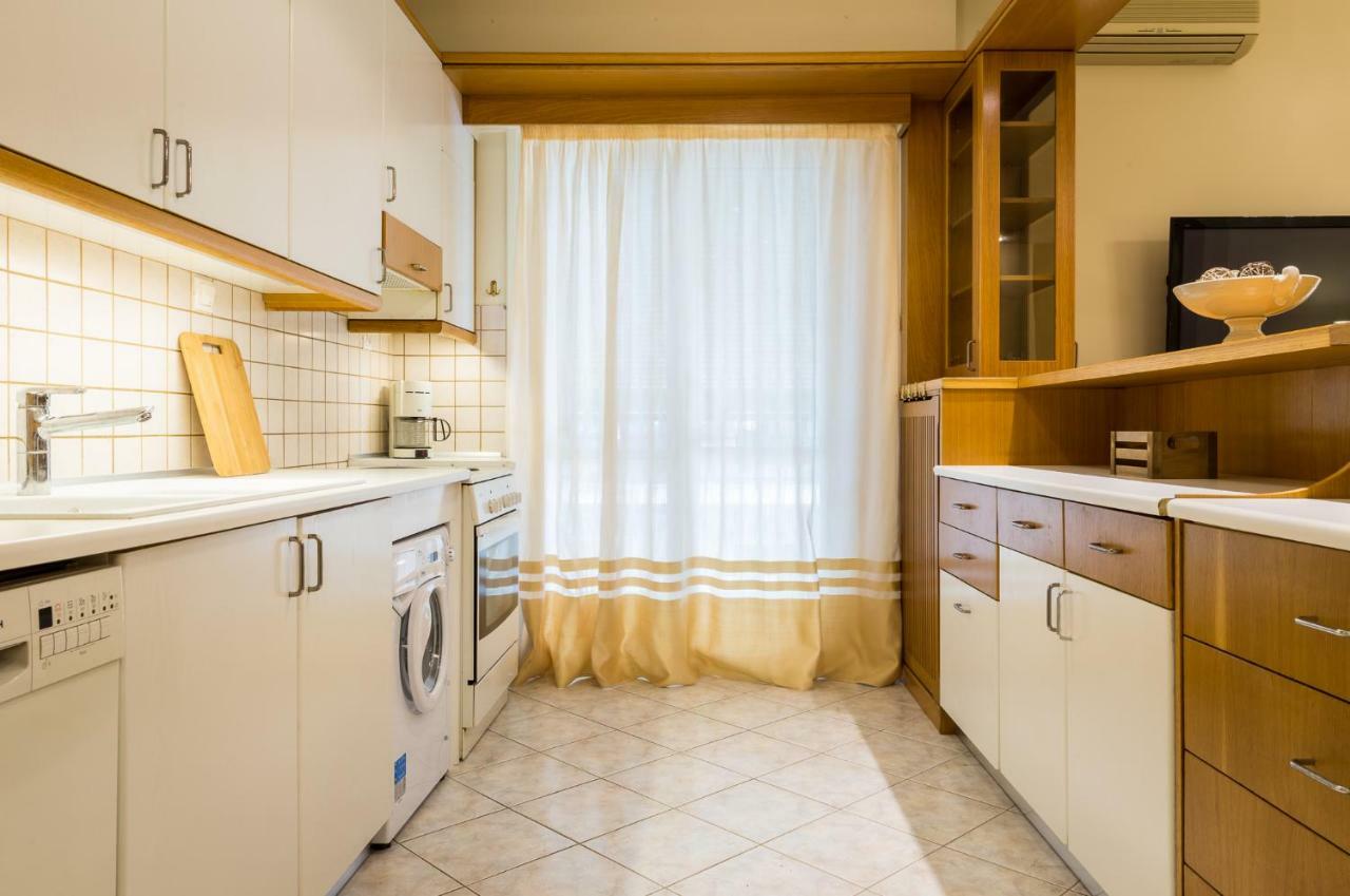 Classy 2 Bedroom Apartment Near Acropolis & Metro Athén Kültér fotó