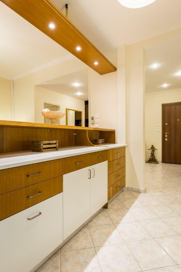 Classy 2 Bedroom Apartment Near Acropolis & Metro Athén Kültér fotó