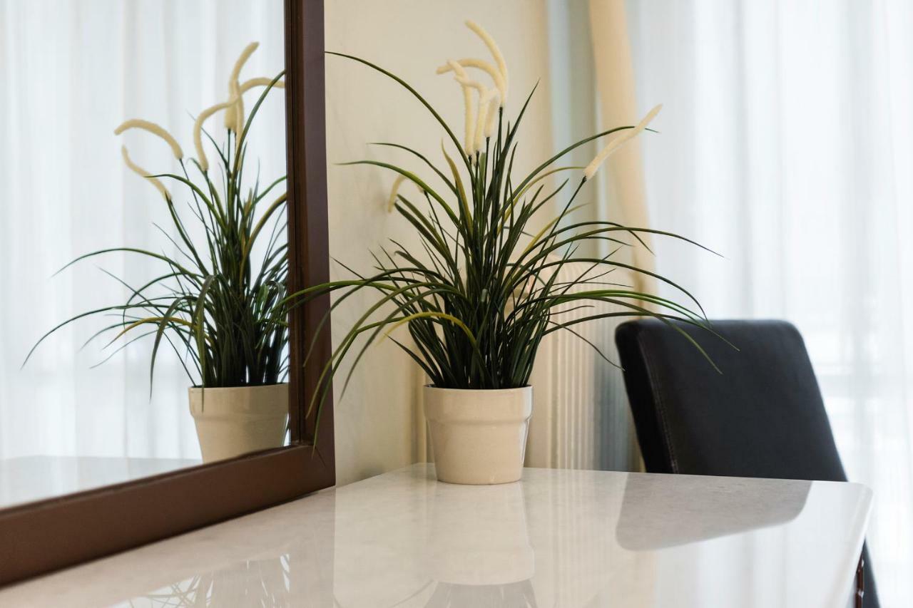 Classy 2 Bedroom Apartment Near Acropolis & Metro Athén Kültér fotó