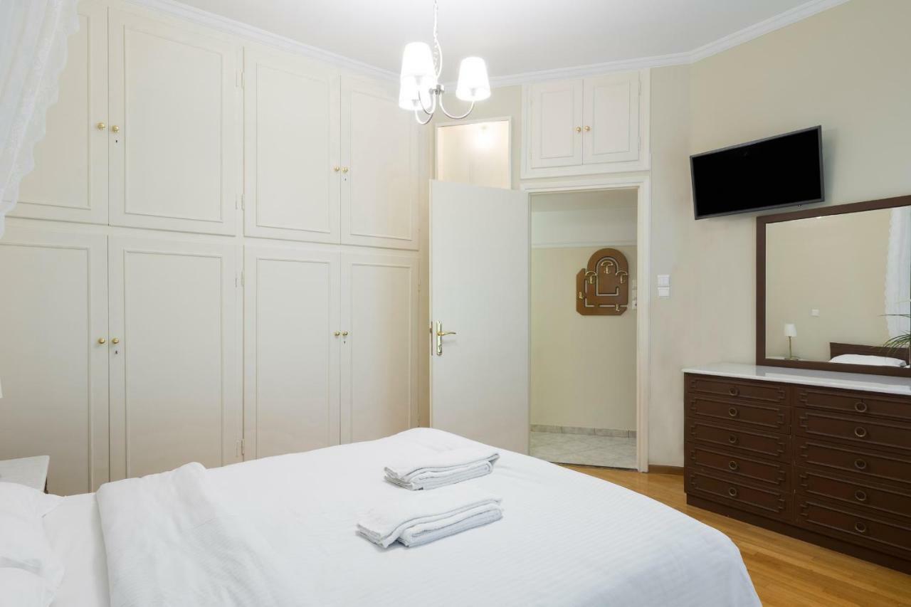 Classy 2 Bedroom Apartment Near Acropolis & Metro Athén Kültér fotó